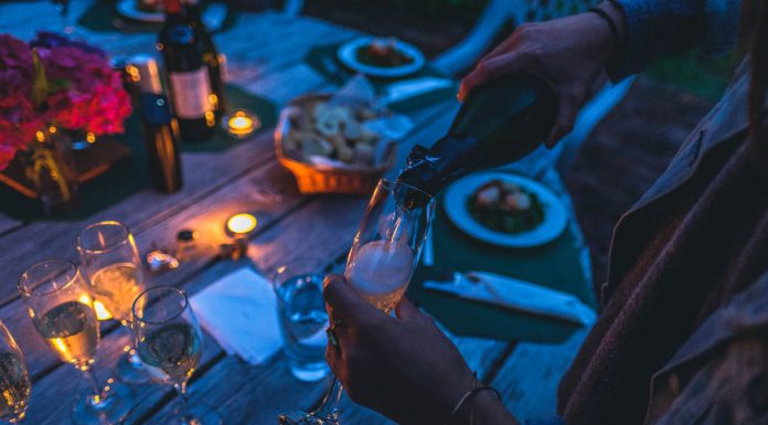 Bữa tiệc đậm chất Mỹ ‘ngon khó cưỡng’ tại Cowboy Jack’s